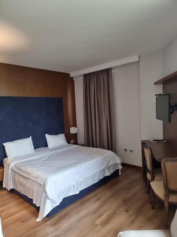 Golden Ring Hotel Farke e Madhe